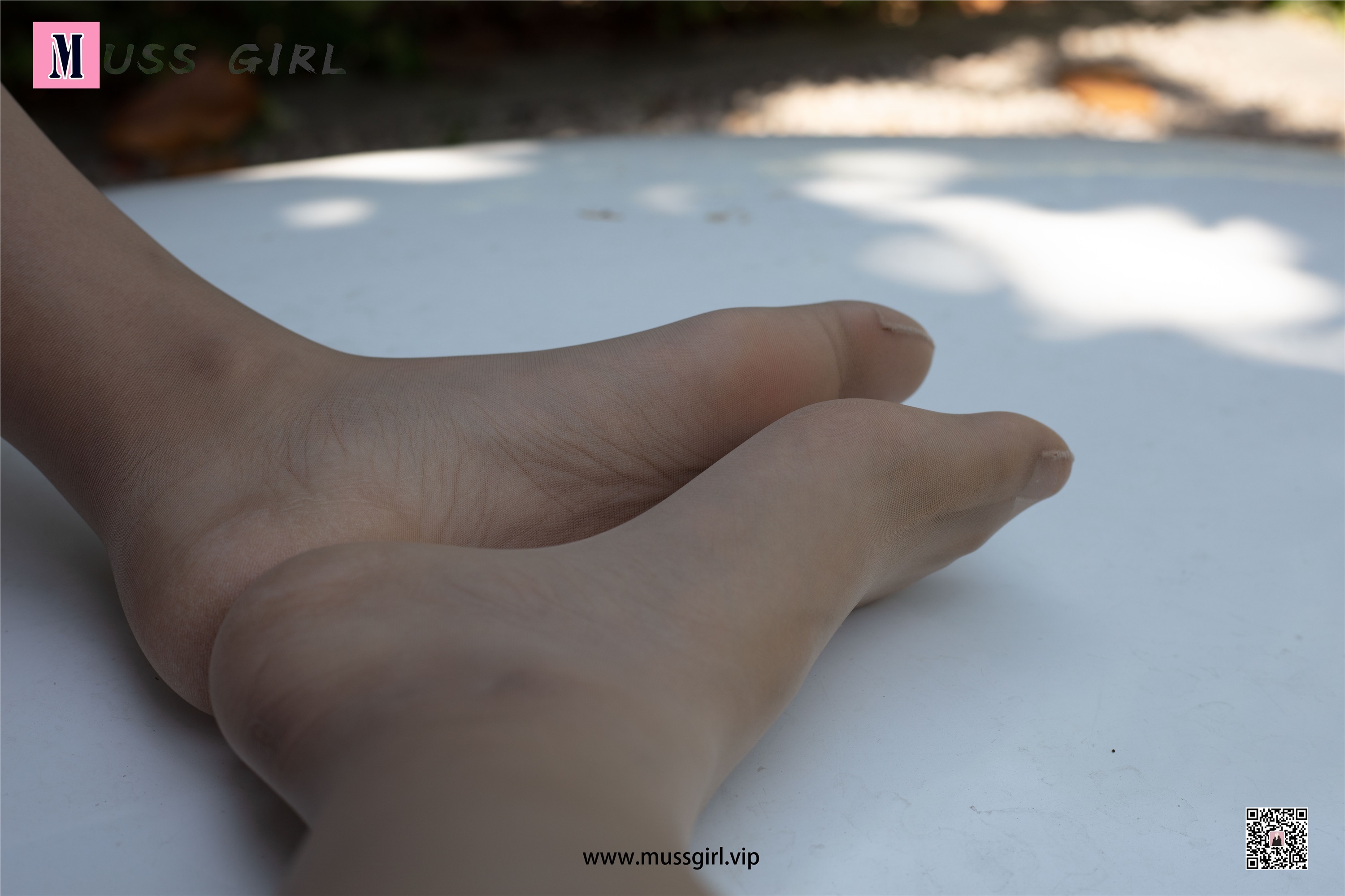 MussGirl慕丝女郎  NO.211 牛仔热裤肉丝美女